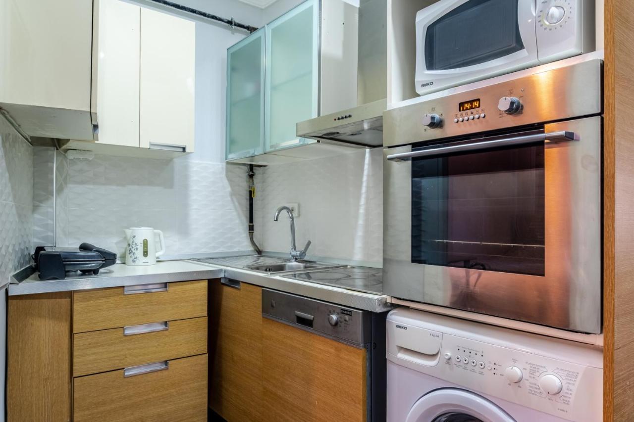 Sleek Flat 50 M To Bull Statue In Kadikoy Apartment Istanbul Exterior photo
