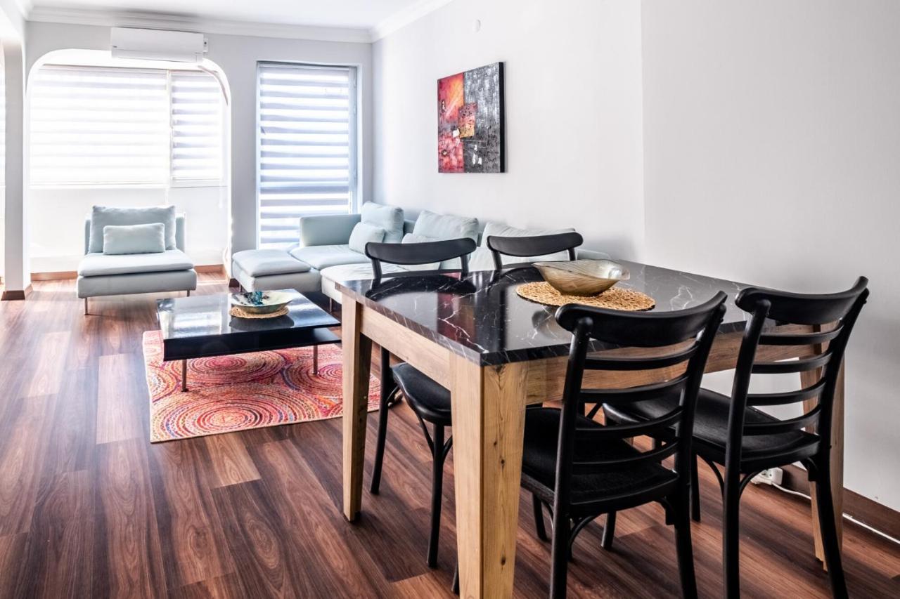 Sleek Flat 50 M To Bull Statue In Kadikoy Apartment Istanbul Exterior photo